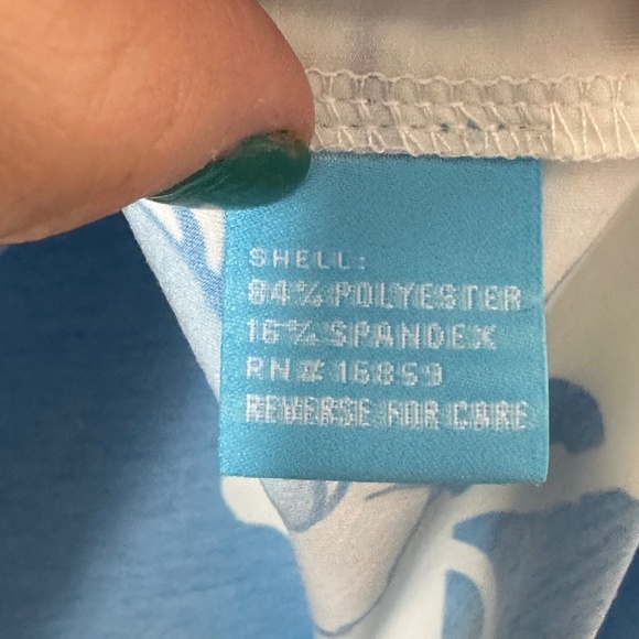 J. McLaughlin Lightweight Tee Tank Cap Sleeve Floral Blue and White Top Small S - Picture 3 of 5